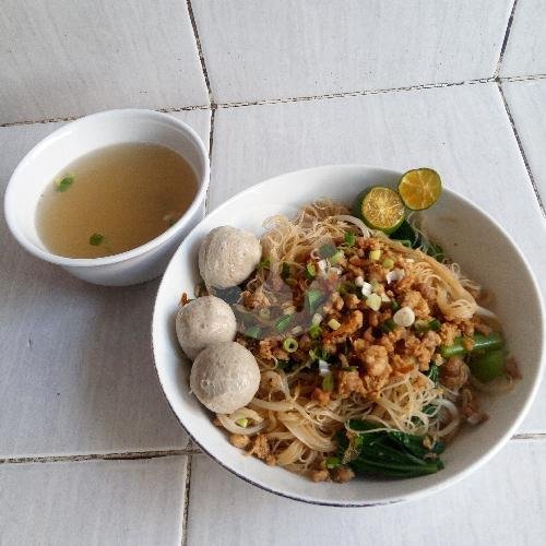 Kwetiaw Bangka menu Bakmi Alie Bangka, Taman Ratu