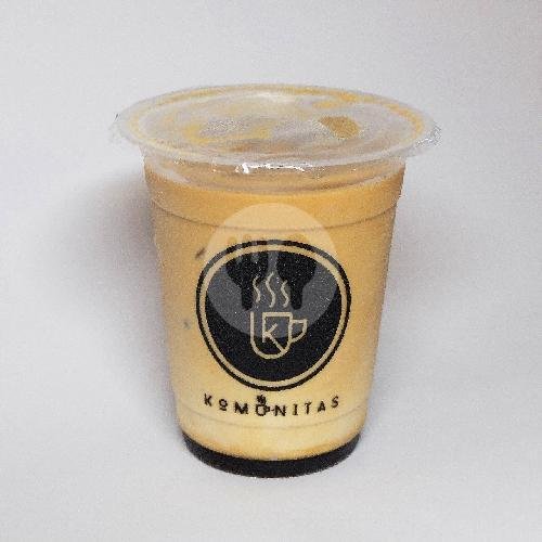 Ice Americano menu Kopi Komunitas, Ngagel