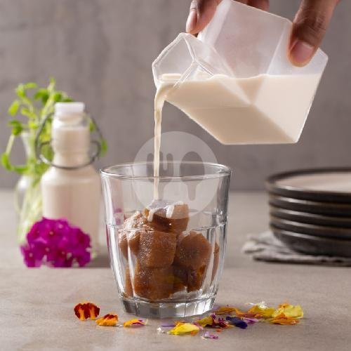 Kopi Susu Emak menu Senyata, Senopati