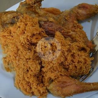 Review Ayam Goreng Suharti: Pengalaman Makan yang Memuaskan di Yogyakarta