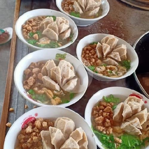 Bakso Kriyuk Biasa Kuah menu Bakso Kriyuk Seger Marem, Piyungan