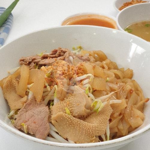 Kwetiau Goreng Sapi Terasi menu Kwetiau Sapi Seroja Baru, Pesanggrahan