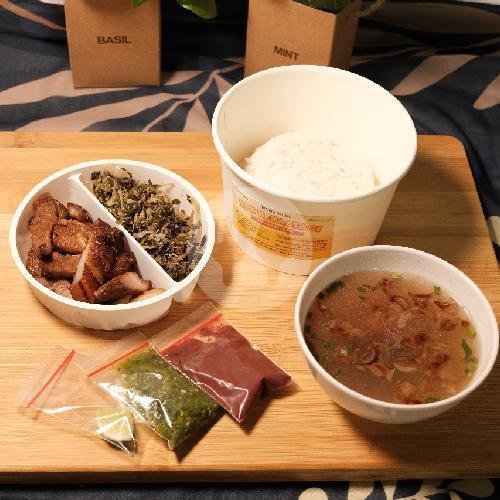 Paket Komplit C - B2 Panggang Jumbo dan Kuah Sop menu BPK Berastagi (Babi Panggang Karo), Mall ITC Kuningan