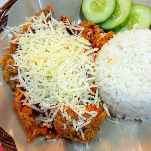 Nasi Ayam Geprek Keju menu Spesial Geprek Citra, Singosari