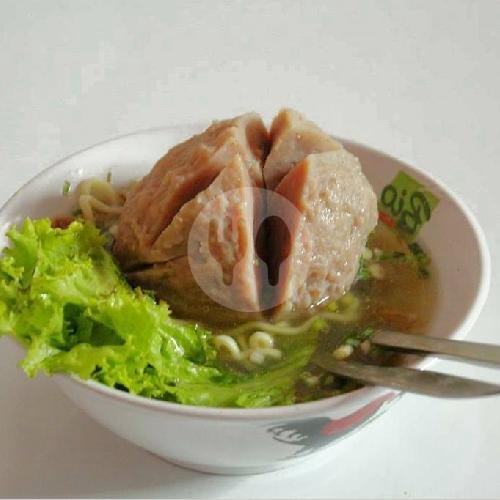 Bakso Kasar menu Bakso Besar H. Mustofa (Babemu1975), Barat Stadion 250m