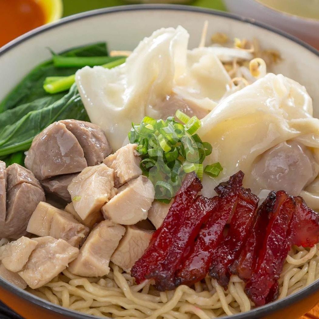 Bakmi Kriting Kecil Chasio & Cincang menu Bakmi Siantar Lina, Kelapa Gading