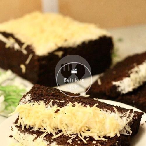 Lapis Talas Blackforest menu Bolu Susu Keju & Lapis Talas Keju, Pondok Gede