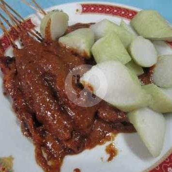Sate Ayam Asin Pedas+ Lontong menu Sate Madura Kantor Pos, Melong Raya