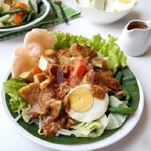 Gado Gado & Bubur Ayam Bu Roes: Surga Kuliner di Malang yang Wajib Dicoba