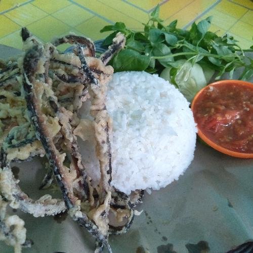 Lalapan Top One: Nostalgia Rasa Autentik di Malang