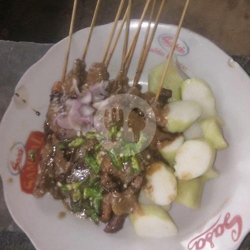 Sate Cak Fauzi: Nostalgia dan Kelezatan Sate di Magelang