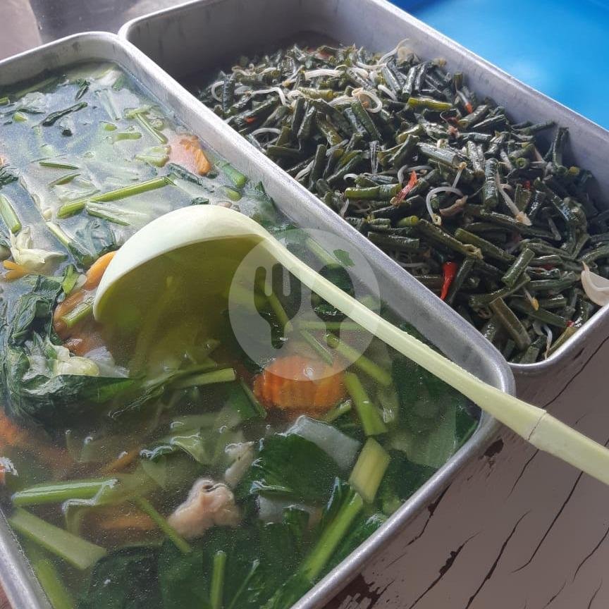 Nasi menu Ayam Geprek Bu Made, Wulung