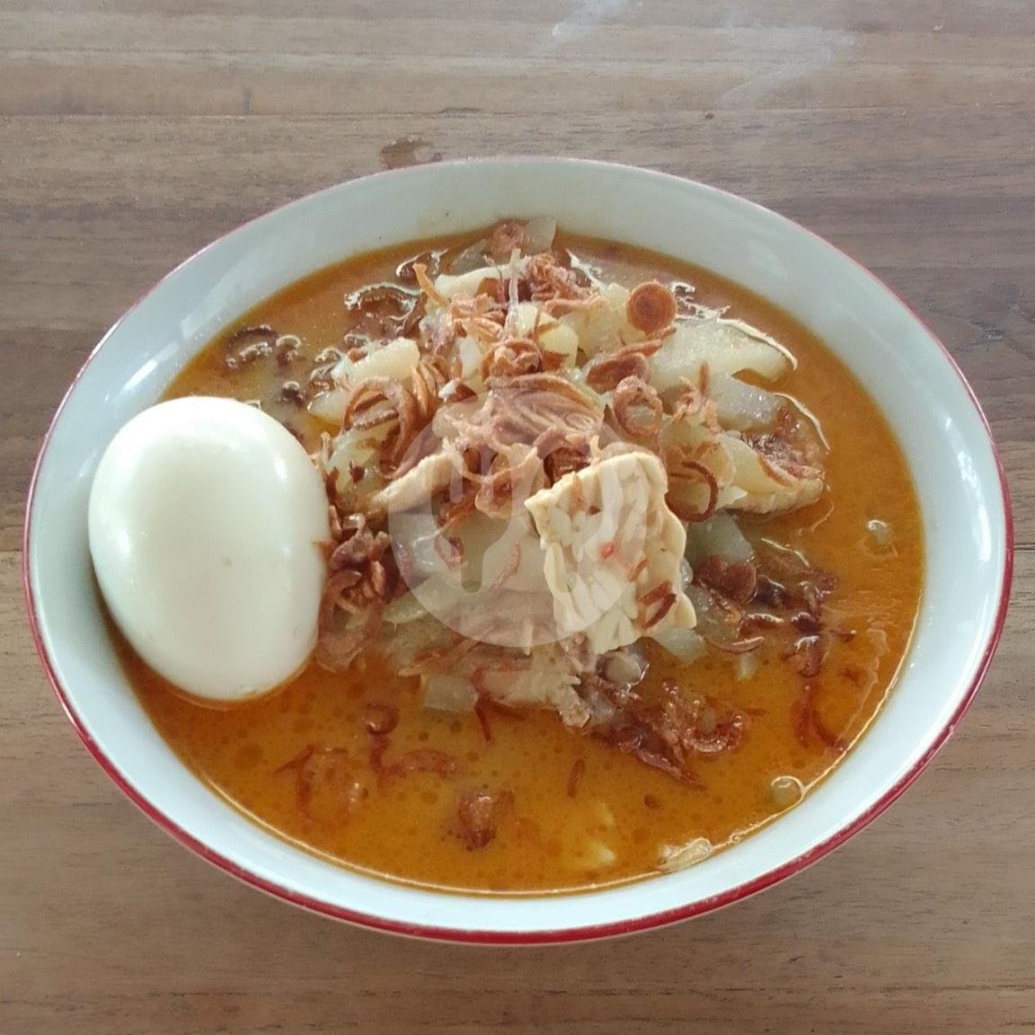 Lontong Sayur Ayam + 1/2 Telor menu Bubur Ayam Endri & Lontong Sayur, Sawojajar