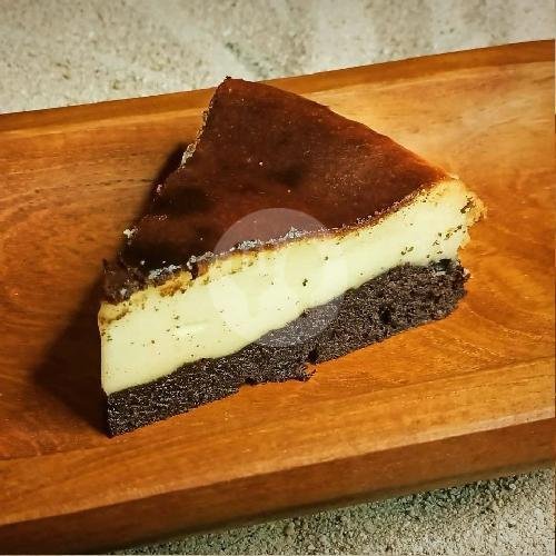 Brownies Cheesecake menu Poofy Puff Solo, MH Thamrin