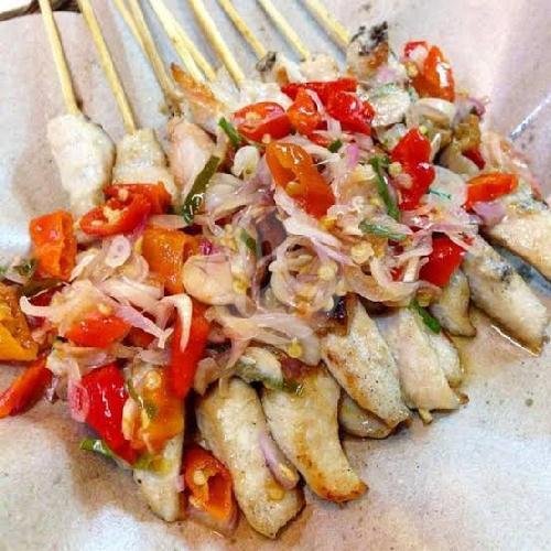 Gule Kambing Free Benecol menu Sate Cak Alif, Gayungsari Timur