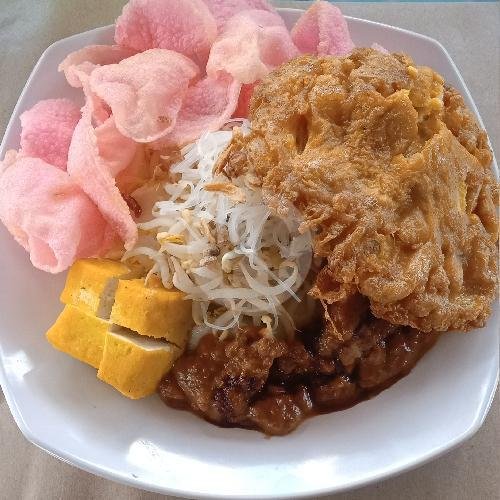 Lontong menu Ketoprak Om Deden, Permata