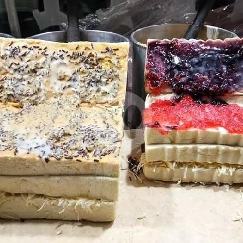 Roti Kasino Kacang Cokelat menu Roti Bakar Halteu - Garuda