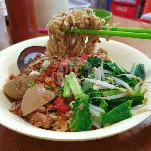 Review Menarik Bakmie Keriting Siantar 21: Surga Mie di Muara Karang Raya