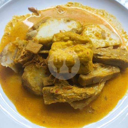 Nasi Kuning Telor Balado menu Nasi Kuning Dan Nasi Uduk Bu Onah, Tubagus Ismail