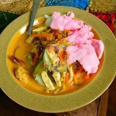 Sala Bulat menu Ketupat Sayur & Soto Padang Surya Baru, Cinere Raya