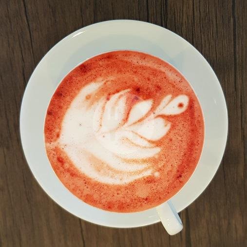 Iced Red Velvet Latte menu Didol Ae Coffee, Lowokwaru
