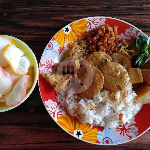 Paket Nasi Uduk Ayam Kecap menu Nasi Uduk Ibu Miat, Adiarsa