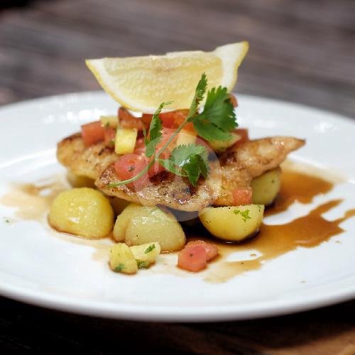 Chicken De Koffie menu Coffee And Beyond Cafe, Diponegoro