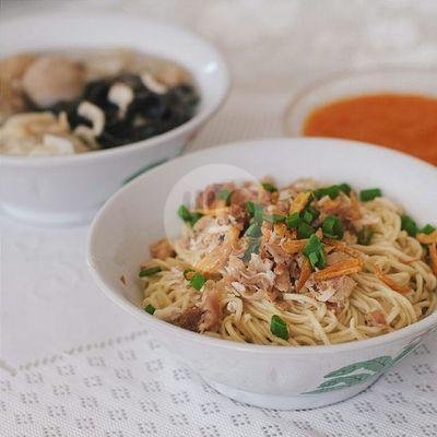 Baso Campur menu Rumah Makan Baso Sapi Panghegar, Holis