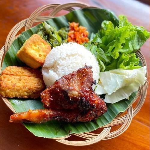 Nasi Ayam Bakar Kecap menu Nasi Peda Pelangi, SCBD