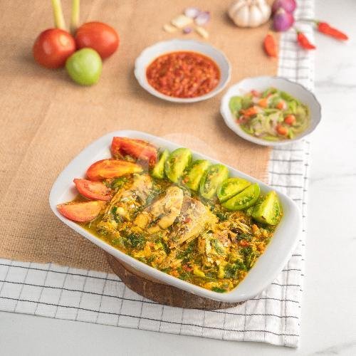 Cakalang Kuah Asam menu Dabu Dabu Lilang, Bambu Apus