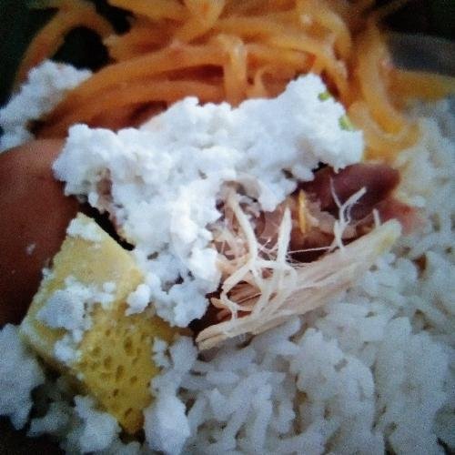 Sayap Utuh menu Nasi Liwet Bu Har Khas Keprabon Solo, Cinere
