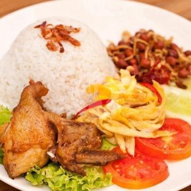 Es Teh Manis menu Nasi Uduk & Ayam Goreng Daeng, Sukasari
