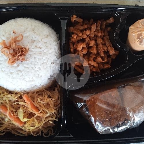 Paket 4 menu Nasi Uduk Ibu Oon, Tebet