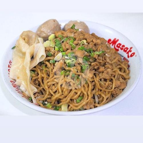 Pangsit Kuah (1/2) Porsi menu Mie Ayam Bangka Asan, Sunter Kemayoran