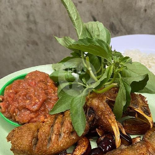 Nasi Ikan Kembung Kremes menu Lesehan Selaras, Sawitsari