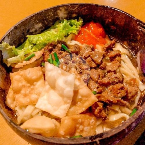 Mie Pangsit Waroeng Ndelik: Surga Kuliner Tersembunyi di Gresik Kota