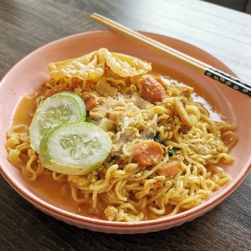 Nasi Ayam Geprek Telur menu Warung Haha, Jatinegara