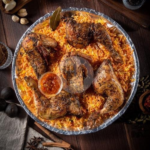 PAKET NASI KEBULI KAMBING NAMPAH ISI 5 + NAMPAN menu Kebuli Abuya Harapan Indah