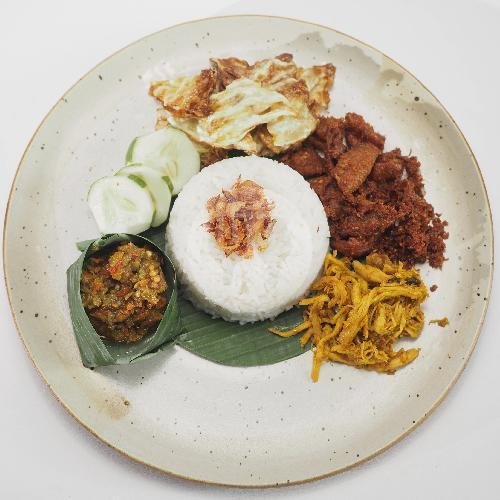 Nasi Kulit + Ayam Suwir menu Angkringan Mbok Nom, Griya Babatan Mukti