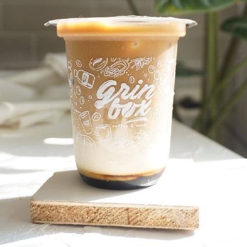 Vanilla Latte menu Grinbox Coffee & More, Gayungan