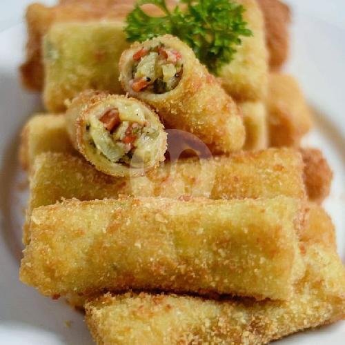 Nasi Goreng Seafood menu Warung Pojok Rawamangun