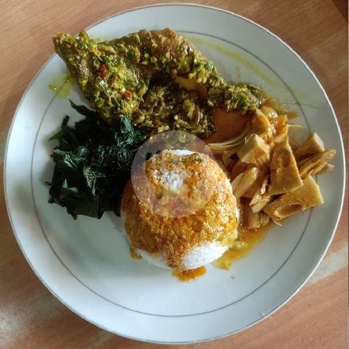 Nasi Kepala Ikan Tongkol Free Es Teh Manis menu Nasi Padang Lamun Ombak, Cikutra Barat
