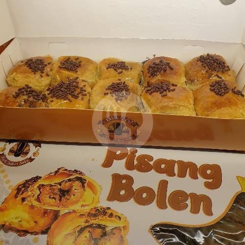 Bolen Coklat menu Java Zest, Adi Sucipto