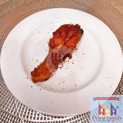 Paket Nasi Ayam Goreng menu Rumah Makan Padang Nusa Indah, Dau