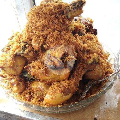 Ikan Gurame menu Warung Nasi Nyi Iteung Cilolohan, Cilolohan