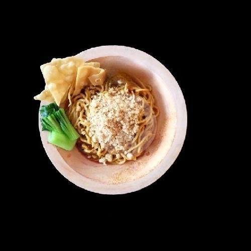 Review Mie Naga Cilacap: Kenikmatan Mie Pedas yang Bikin Nagih!