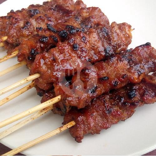 10 Tusuk Sate Babi (tanpa Lemak) menu Sate Babi Star, Lembah Dieng