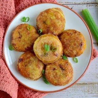 Tahu Isi menu Warung Teteh, Sultan Syahrir