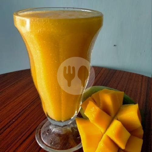 Jus Strawberry menu Japilus Ice, Ikan Tombro