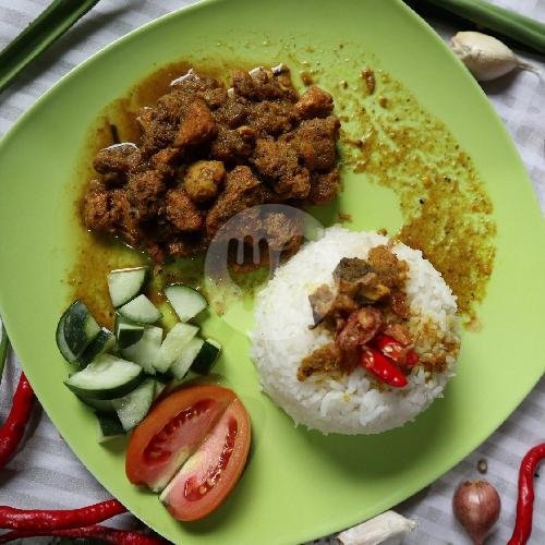 Pisjo Family Pack menu Aroma Bugis, Ngaglik